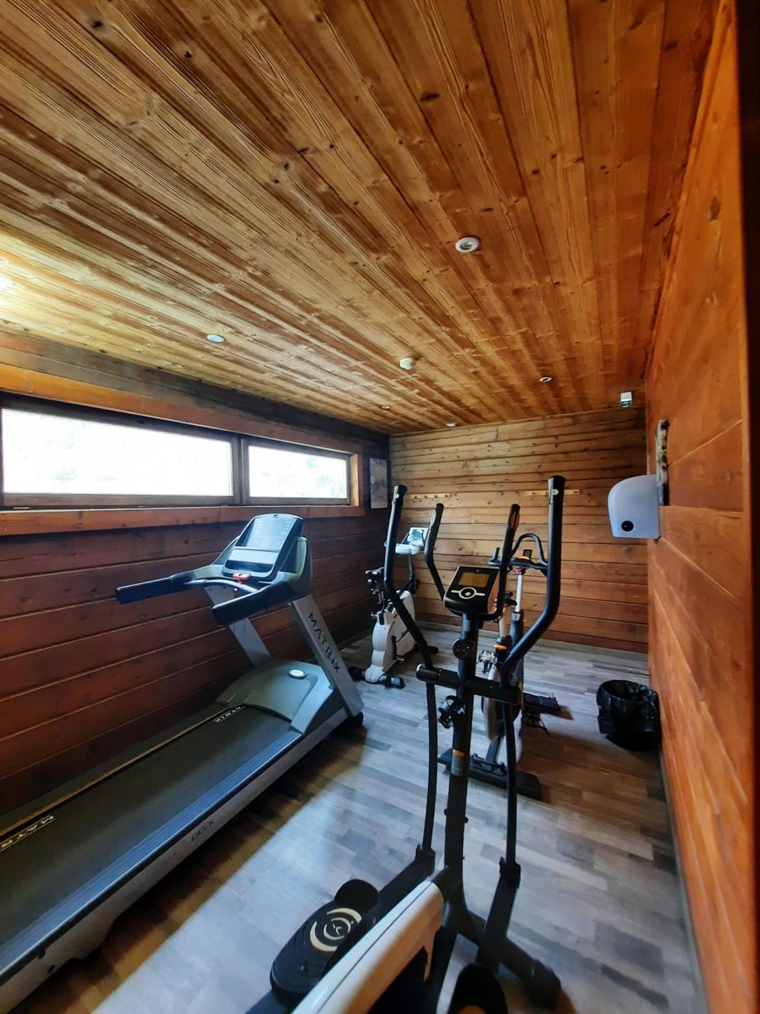 Bois De Champelle- 94 Magnifique Chalet-10 Pers モリヨン エクステリア 写真